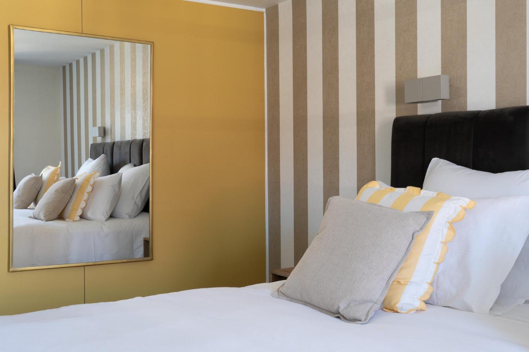 La Petite Fugue Hotel Beaune  Szoba fotó